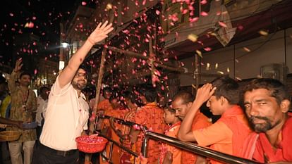 वाराणसी : सावन के आखिरी सोमवार 1.64 लाख से अधिक भक्तों ने किए बाबा विश्वनाथ के दर्शन, हर-हर महादेव के उद्घोष से गूंजती रही काशी।