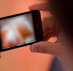 वाराणसी के चौक स्थित एक होटल से वायरल हुआ मराठी अभिनेत्री का अश्लील वीडियो, मुंबई पुलिस ने होटल को भेजी नोटिस; मांगी डिटेल।