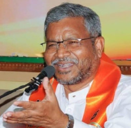 'भाजपा में शामिल होने को लेकर चंपई से नहीं हुई बात', बाबूलाल मरांडी बोले- वे खुद तय करेंगे रास्ता।