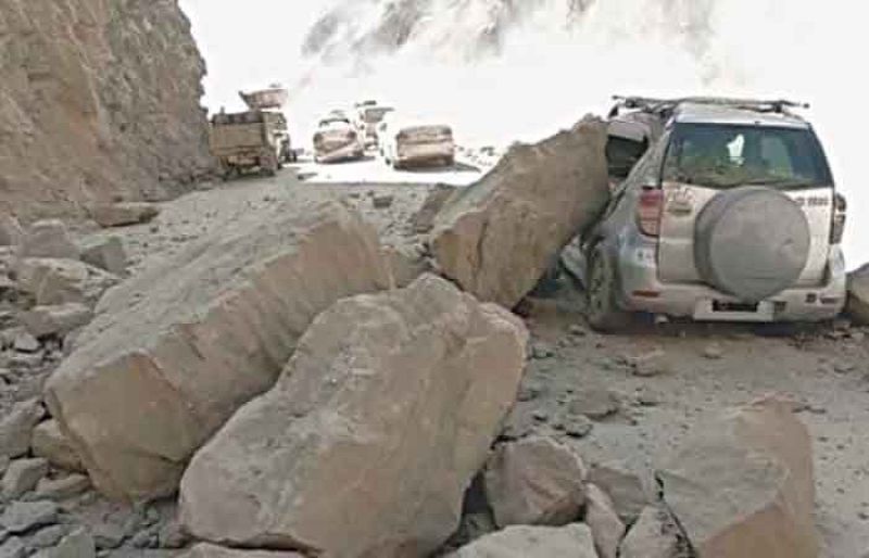 गिलगित-बाल्टिस्तान में भूस्खलन, चपेट में आने से पांच लोगों की मौत।