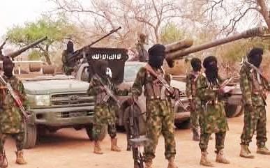 नाइजीरिया की वायुसेना की बड़ी गलती! चरमपंथियों के बजाय ग्रामीणों की बस्ती पर गिरा बम, 10 की मौत।