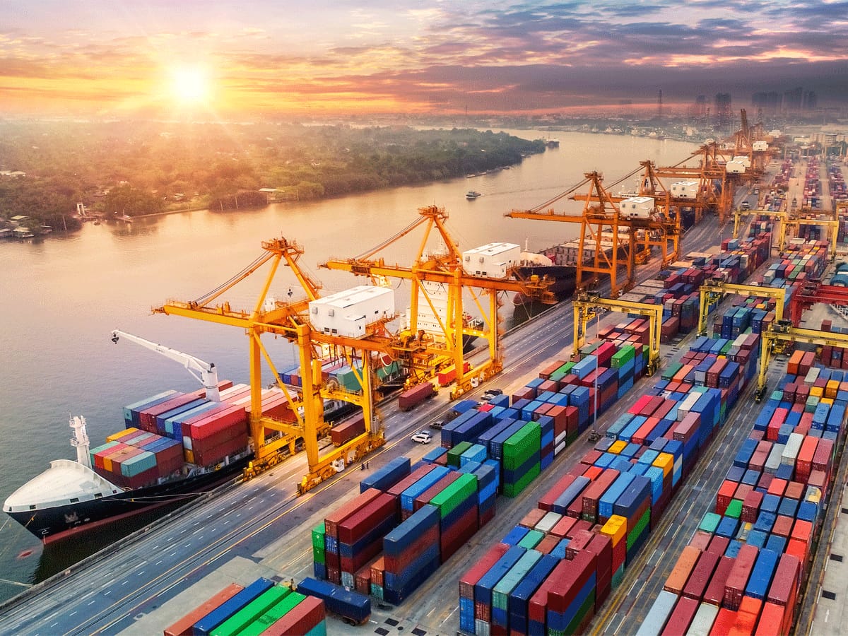 अदाणी पोर्ट्स का बड़ा कदम: कोचीन शिपयार्ड को 450 करोड़ रुपये का टग बोट्स का दिया ऑर्डर, भारतीय बंदरगाहों में बढ़ेगी दक्षता।