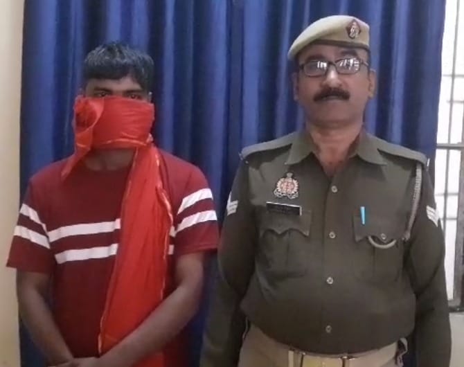 वाराणसी में नाबालिग को बहला फुसलाकर की शादी और दहेज प्रताड़ना के आरोप में युवक गिरफ्तार।