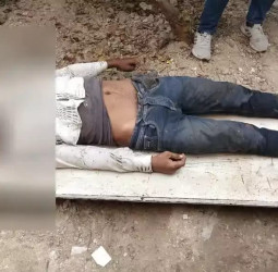 वाराणसी : नाले में मिला युवक का शव, बोरे से ढंका था चेहरा, हत्या की आशंका से सनसनी।