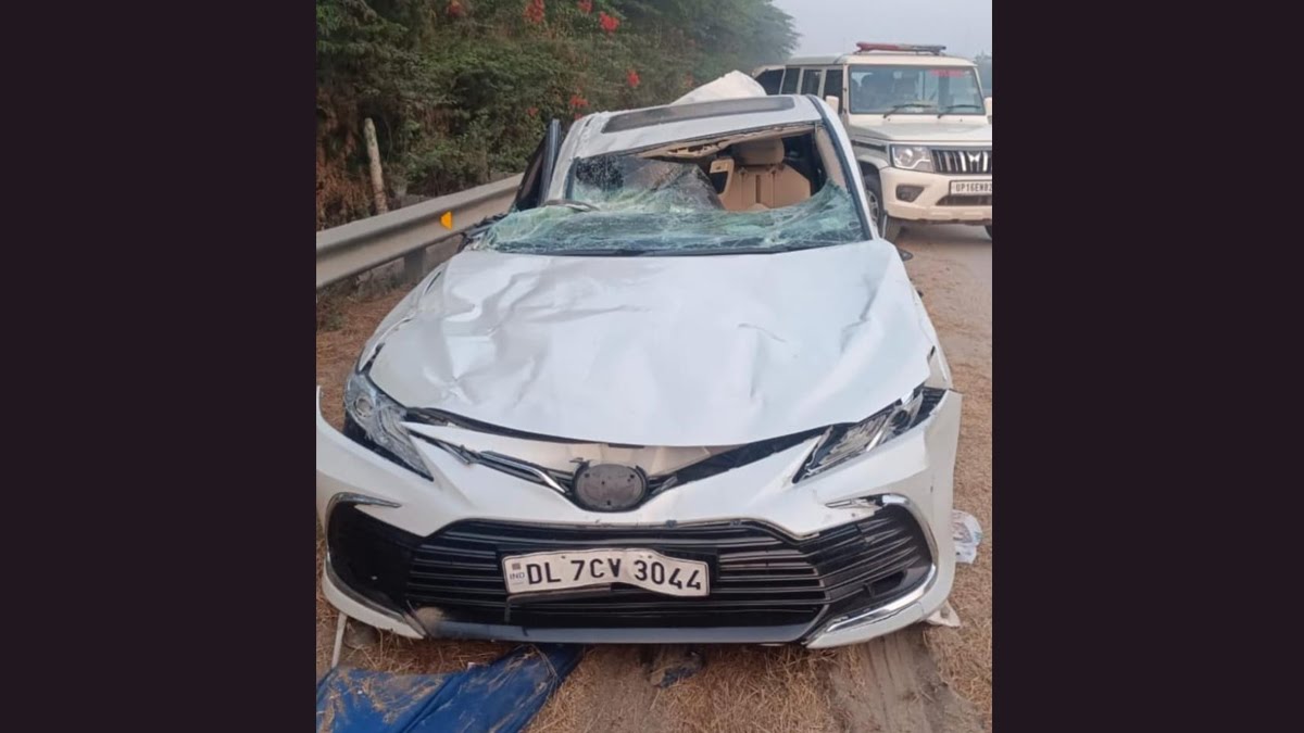 यमुना एक्सप्रेसवे पर भयानक सड़क हादसा: जगद्गुरू कृपालु जी महाराज जी की बेटियों का खतरनाक एक्सीडेंट, बड़ी बेटी की मौत