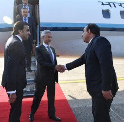 9 साल बाद भारतीय विदेश मंत्री का पाकिस्तान दौरा, डॉ. एस जयशंकर शिखर वार्ता के लिए इस्लामाबाद पहुंचे।