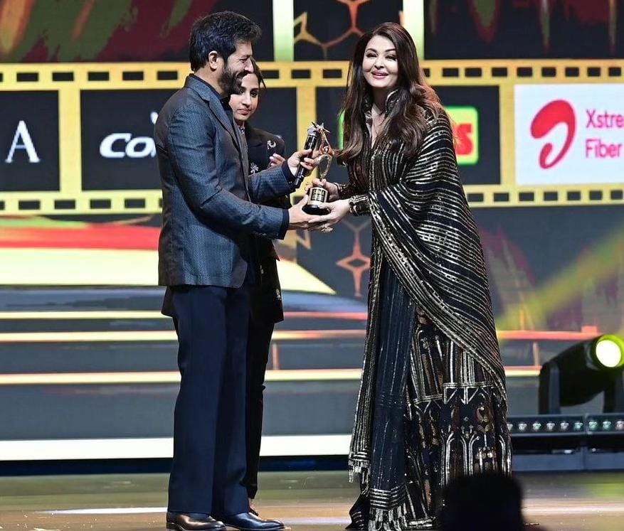 सिम्मा 2024: ऐश्वर्या राय को मिला बेस्ट एक्ट्रेस अवॉर्ड, बेटी आराध्या ने कैमरे में कैद किया खास पल; देख फोटो गैलरी!