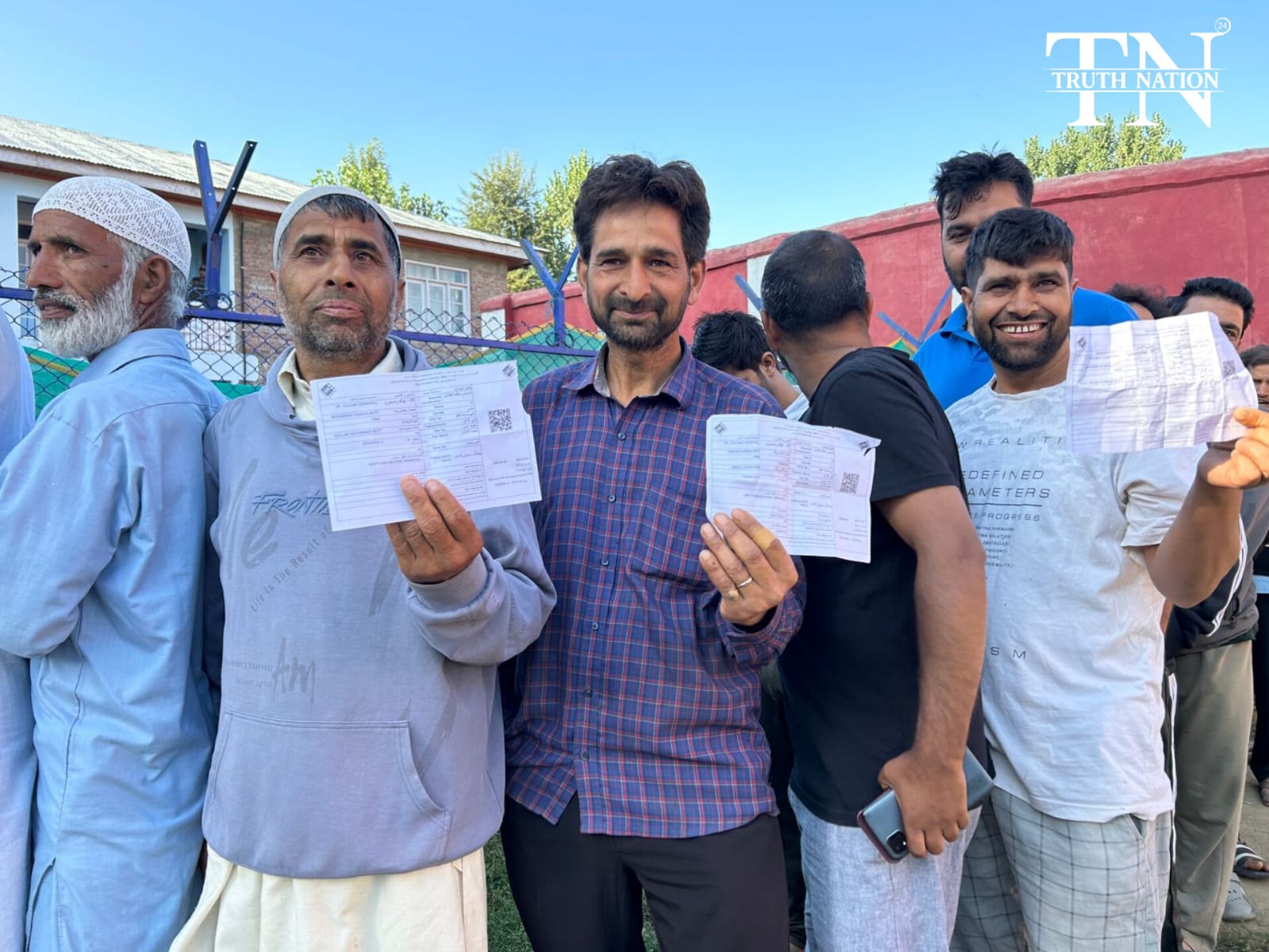 जम्‍मू-कश्‍मीर में 10 साल बाद CM के लिए वोटिंग शुरू, आज पहले फेज में 24 सीटों पर मतदान; पीएम मोदी ने की ये खास अपील!