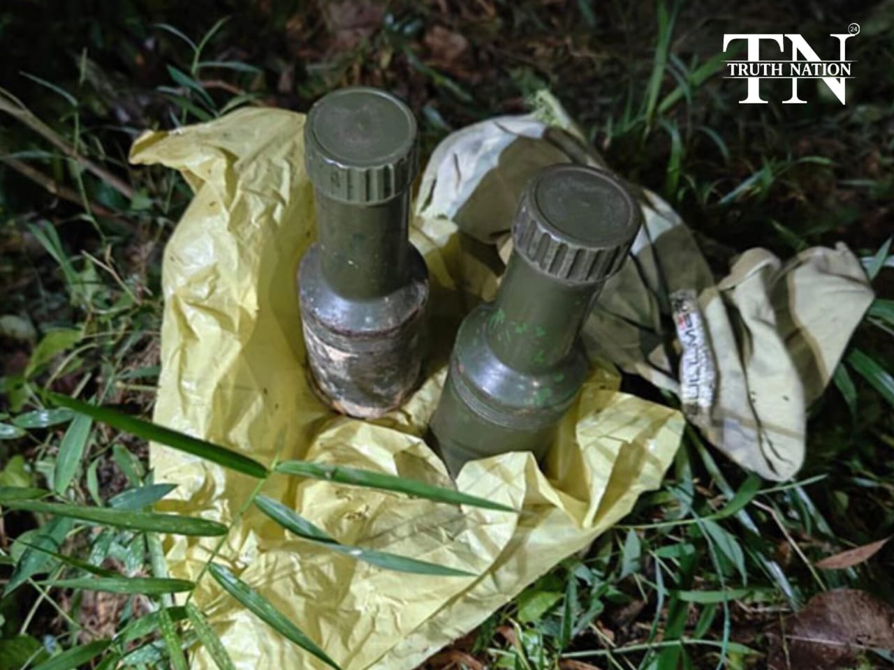 असम के डिब्रूगढ़ में बड़ी साजिश नाकाम: तलाशी अभियान में दो ग्रेनेड बरामद, सुरक्षा एजेंसियों का बड़ा खुलासा।