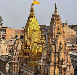 महाकुंभ के दौरान बाबा विश्वनाथ का सिर्फ झांकी दर्शन, 26 फरवरी तक स्पर्श दर्शन पर रोक जारी, जानें नए नियम और विशेष प्रबंध।